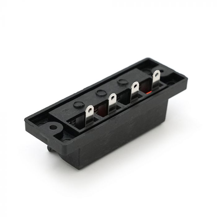 
					Затискач 4-pin JR6255 для динаміка розмір панелі 70 x 24 мм