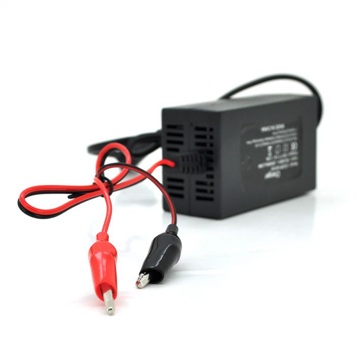 
					Зарядний пристрій для акумулятора з індикатором 12V / 1,5A , ОЕМ (110*59*40) 0,14кг