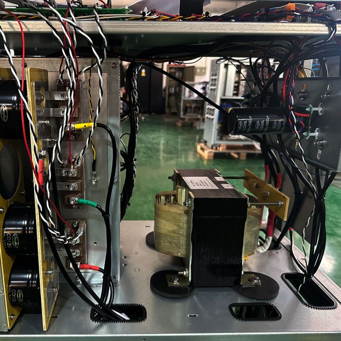 
					ДБЖ ONLine 3-ФАЗИ RITAR GP33-30KL, 384Vdc, 30KVA/24KW, під зовнішній АКБ, вхід 3 фази-вихід 1 фаза (480*930*1140), 200кг